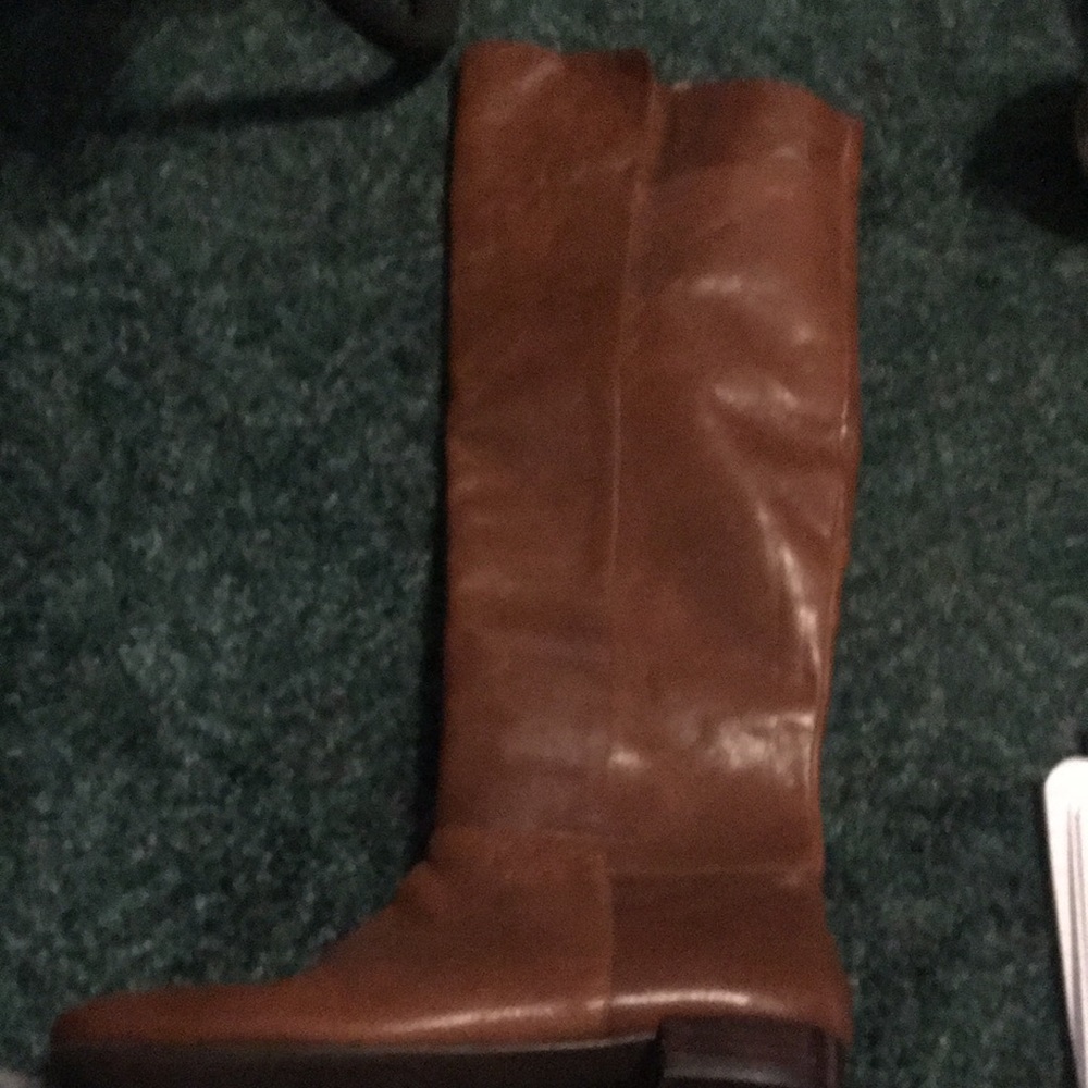 Nine West tan leather knee boots. Like new size 6